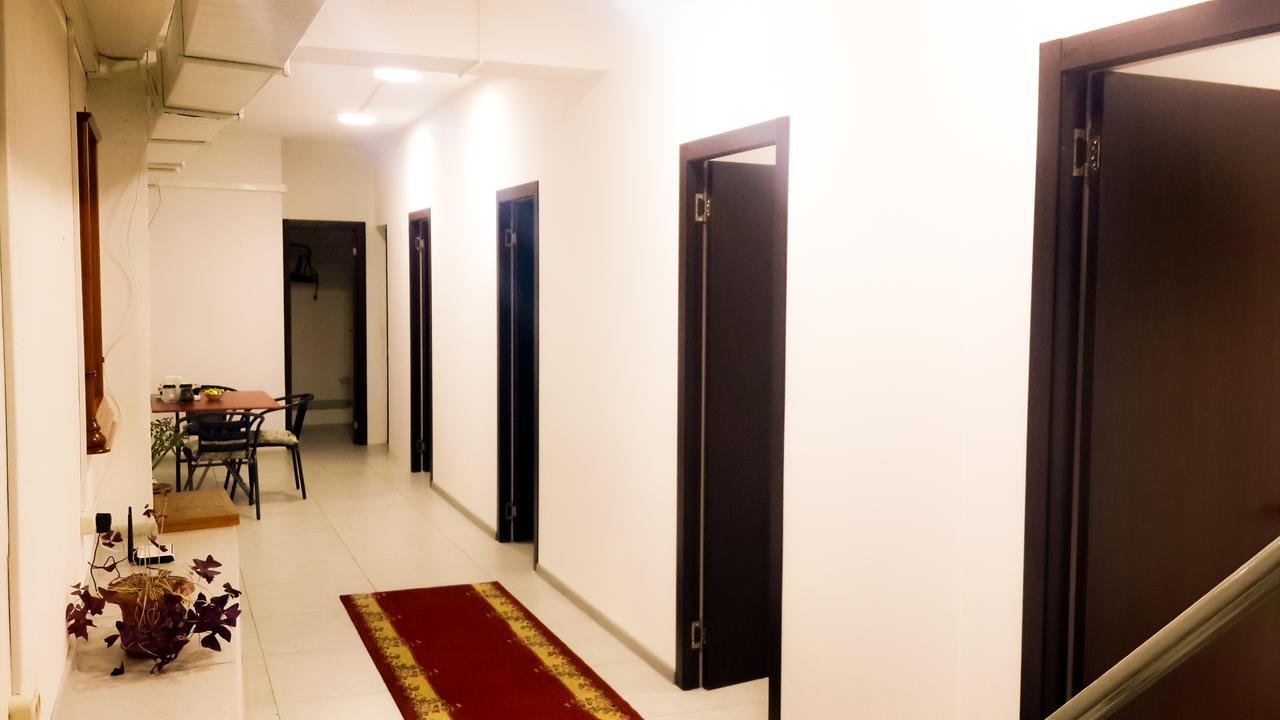 Hostel Near The Square Тбілісі Екстер'єр фото