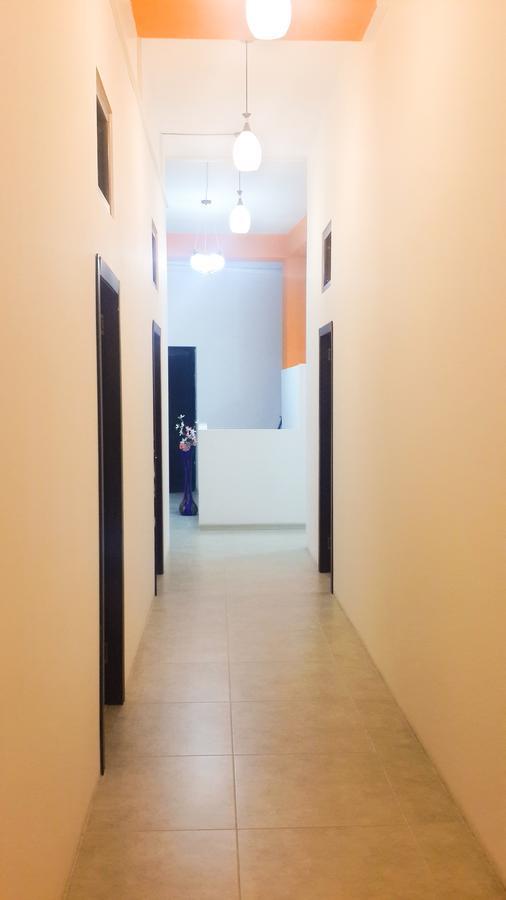 Hostel Near The Square Тбілісі Екстер'єр фото